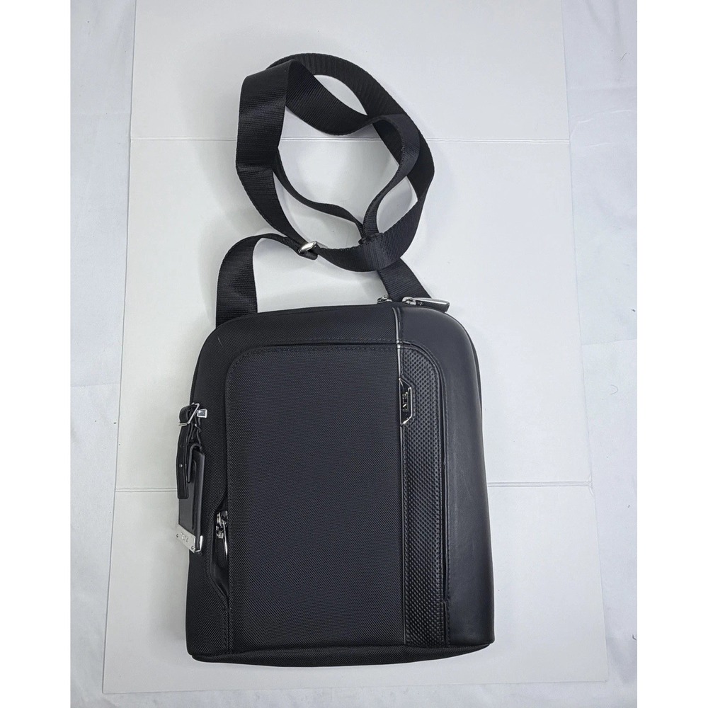 TUMI Black Ballistic Nylon Crossbody Messenger Travel Tablet Shoulder Bag